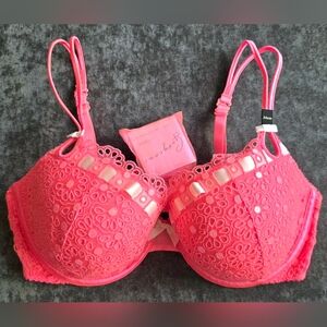 Victoria's Secret Coral Lace Sequin Bra, 34DD